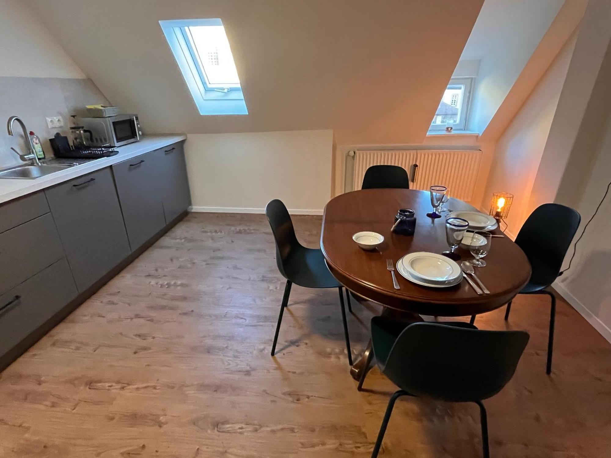 Lotos Im Idyllischen Schlosshof In Franken Apartment